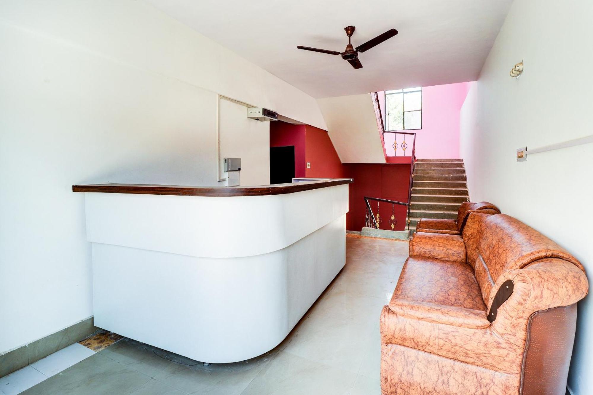 Hotel O Star City Hotel Ayodhya 外观 照片