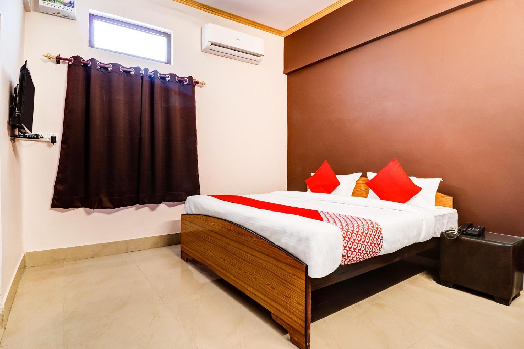 Hotel O Star City Hotel Ayodhya 外观 照片