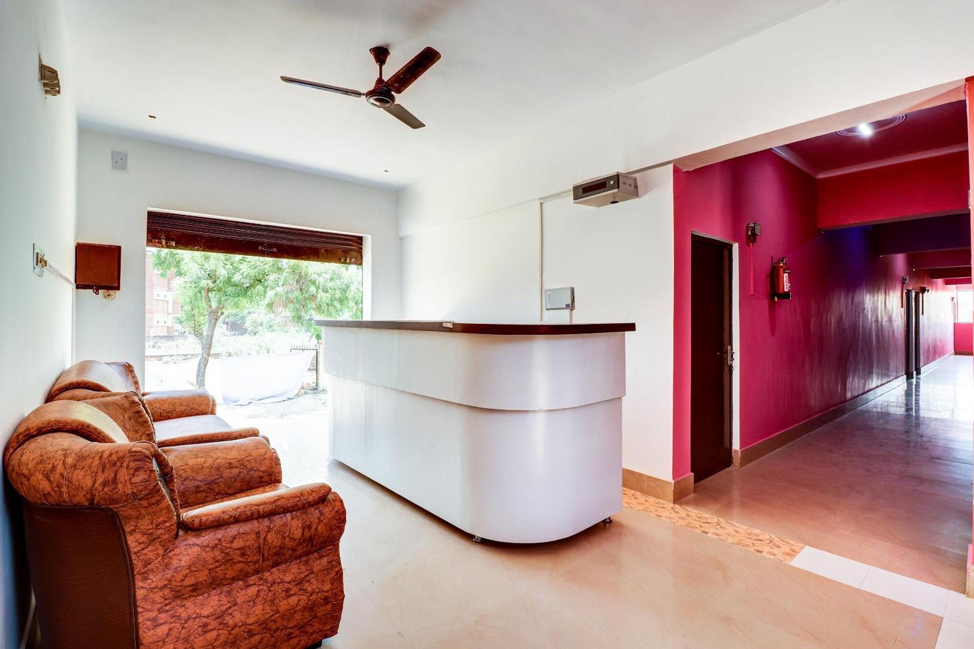 Hotel O Star City Hotel Ayodhya 外观 照片